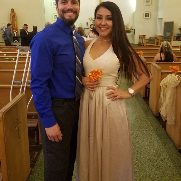 Vera Wang V Neck Halter Gown with Sash - Picture 4 of 8